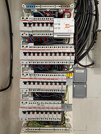 Une équipe d'électriciens qualifiésà votre service